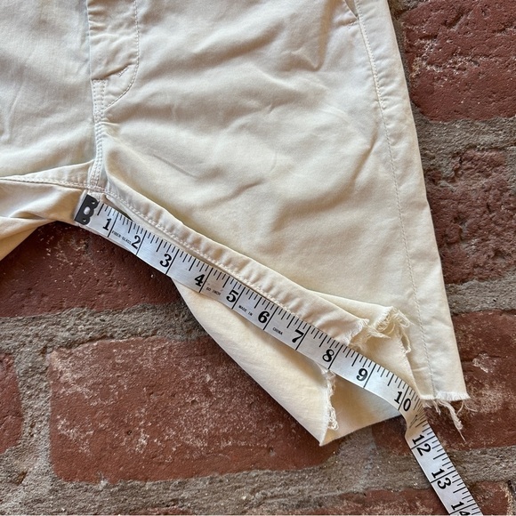 NWT MOTHER Women The Shaker Prep Short Fray High Rise Vanilla Size 24 raw hem - Picture 12 of 16